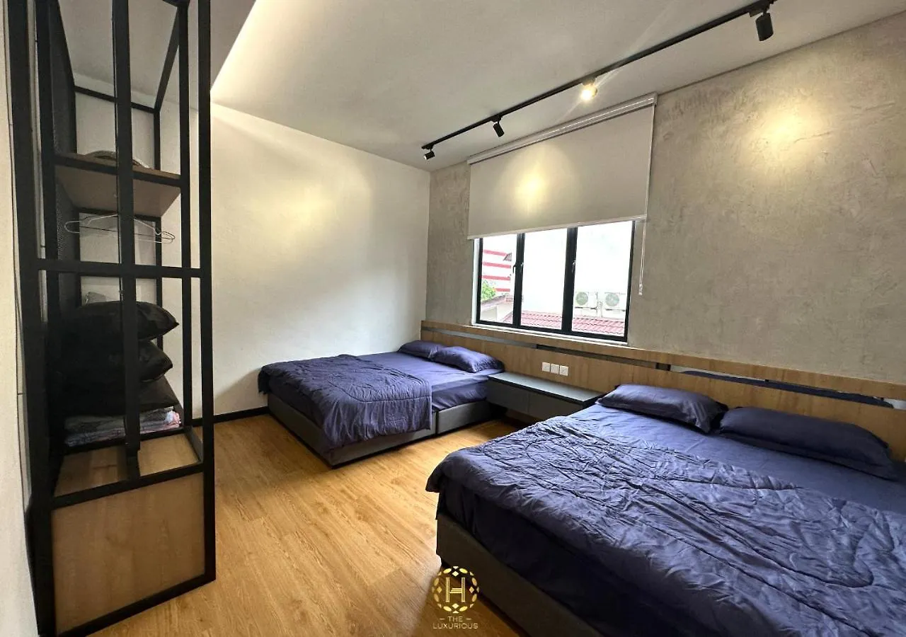Villa The Luxurious 27, Johor Bahru