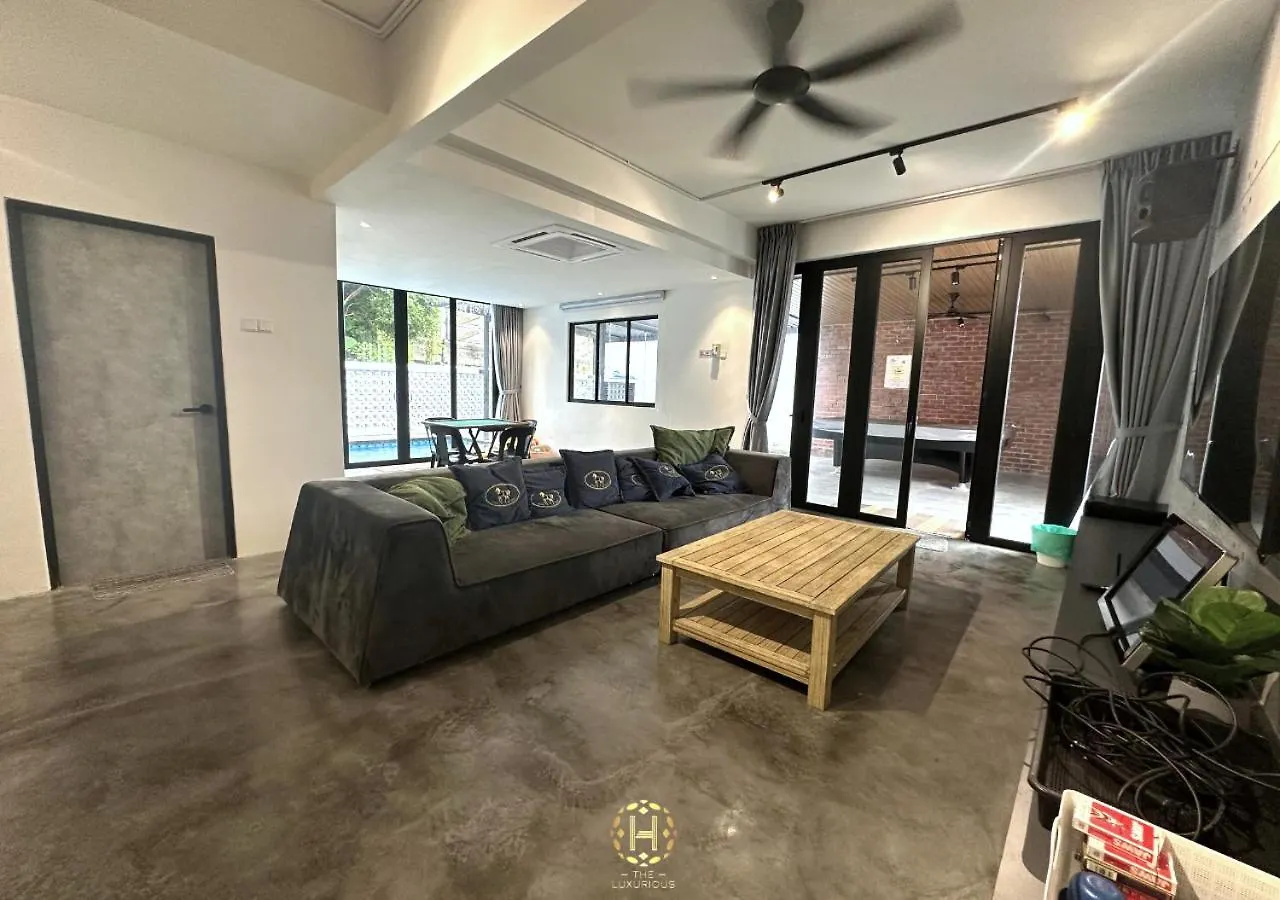 The Luxurious 27, Johor Bahru Villa Malaysia
