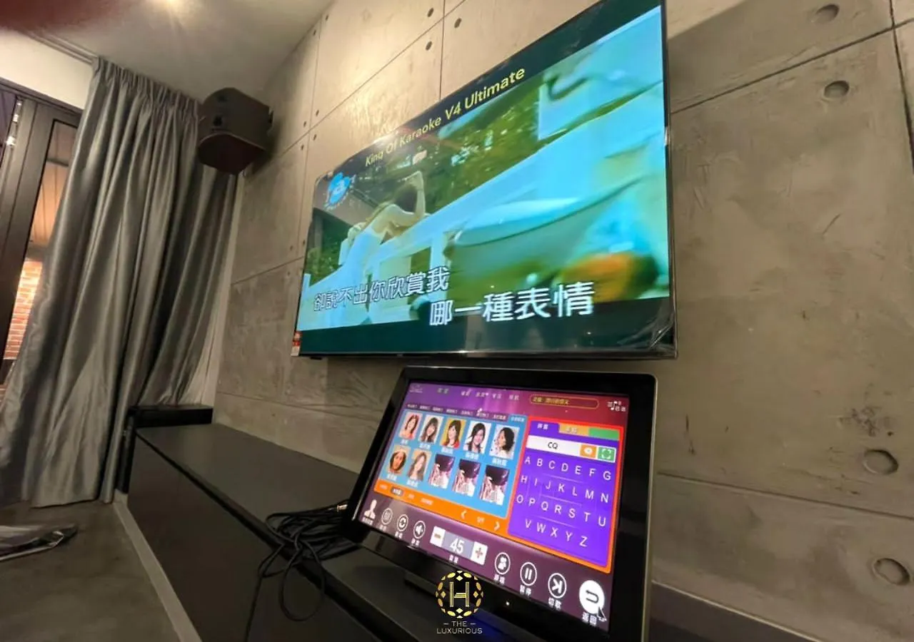 The Luxurious 27, Johor Bahru Villa