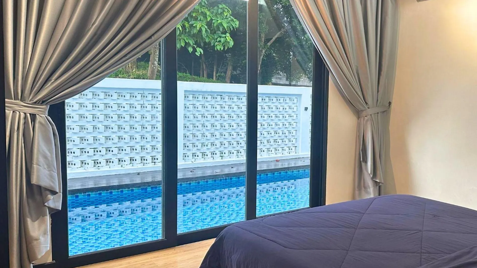 The Luxurious 27, Johor Bahru Villa